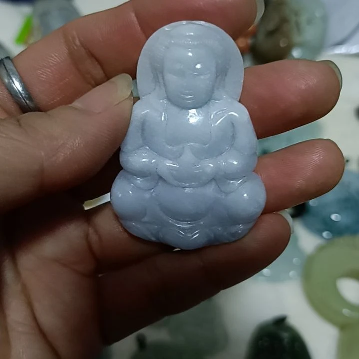 翡翠颈饰未镶嵌吊坠