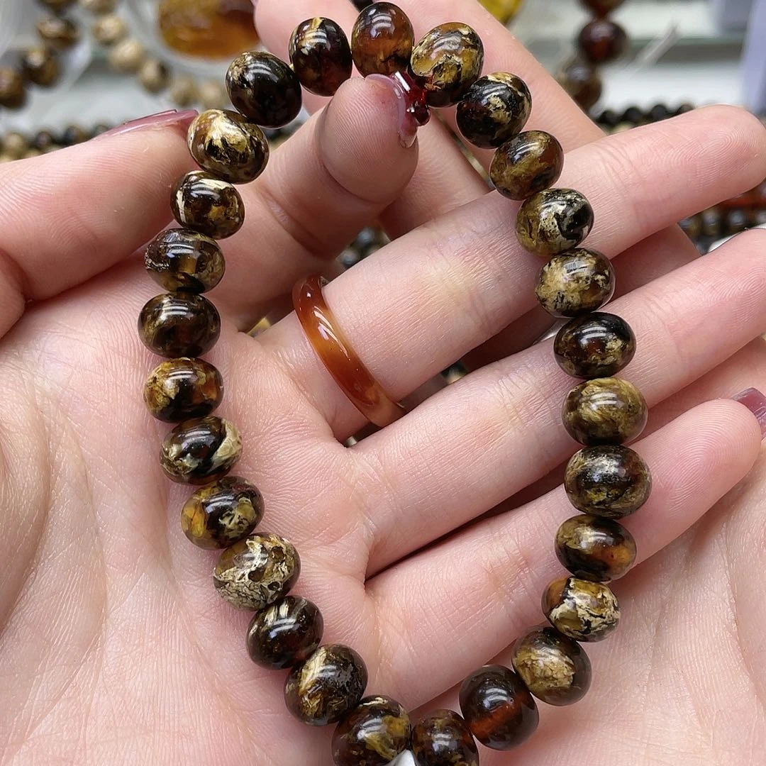 琥珀未镶嵌裸石抚顺琥珀9溶洞