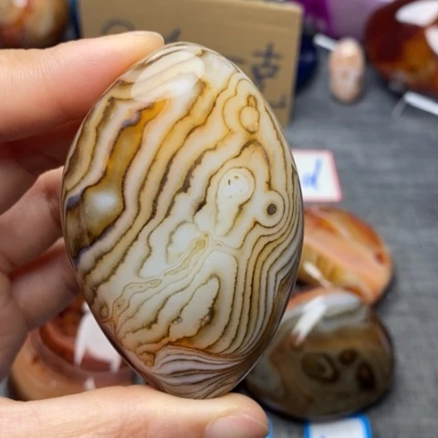 未镶嵌玛瑙/玉髓珠宝奇石
