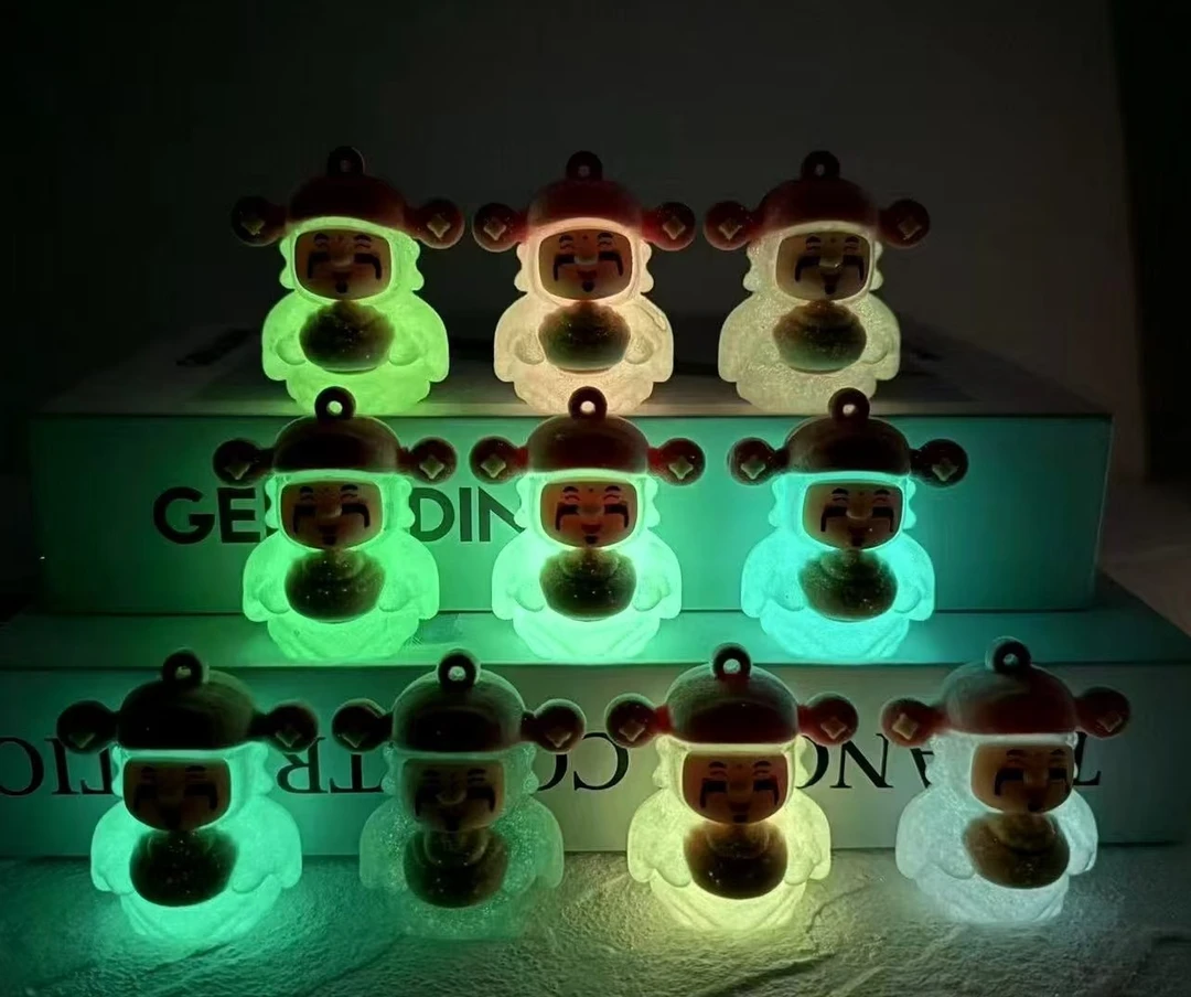 新款植绒夜光实心财神6.4cm车载家居饰品车载钥匙扣摆件