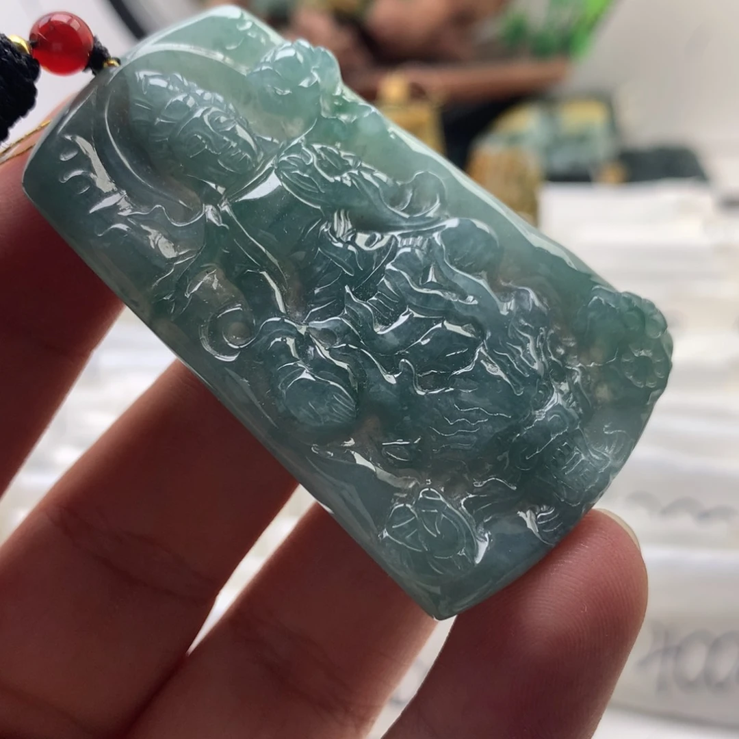 颈饰未镶嵌翡翠观音
