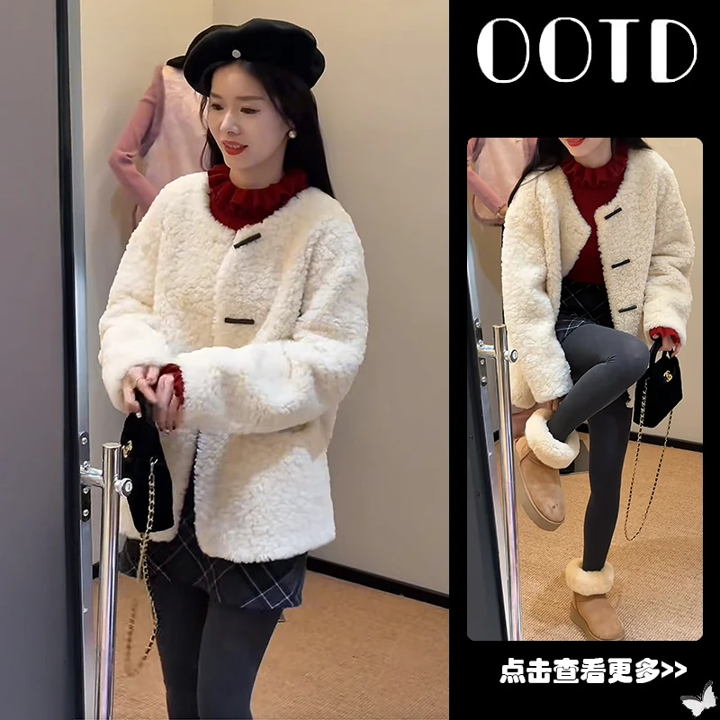 超火秋季穿搭一整套2025新款圆领外套花边打底衫百搭短裙三件套