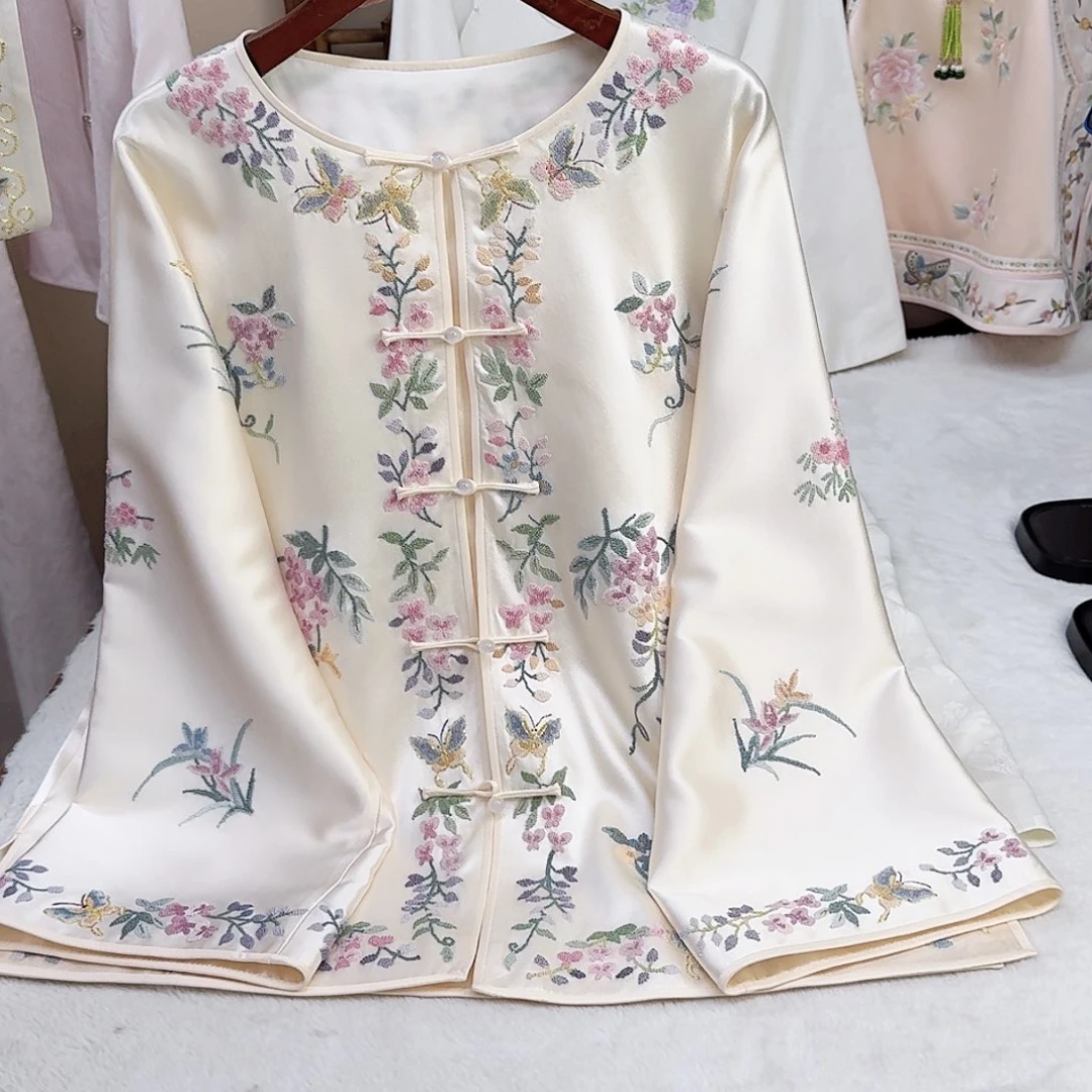 织绣真丝重工苏绣太太服