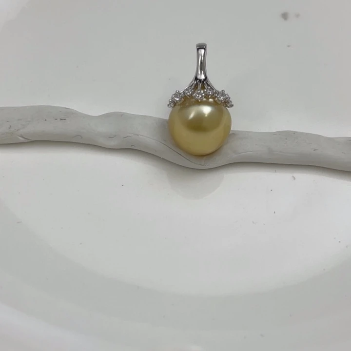 海水珍珠颈饰银S925镶嵌金珠吊坠11-12mm