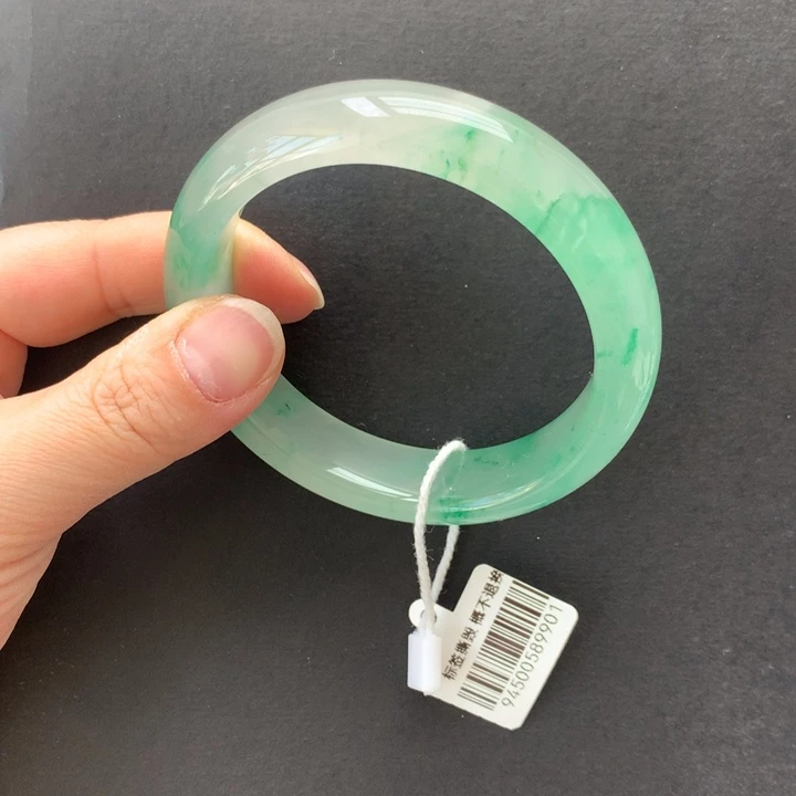 石英质玉（非洲翠）未镶嵌手镯