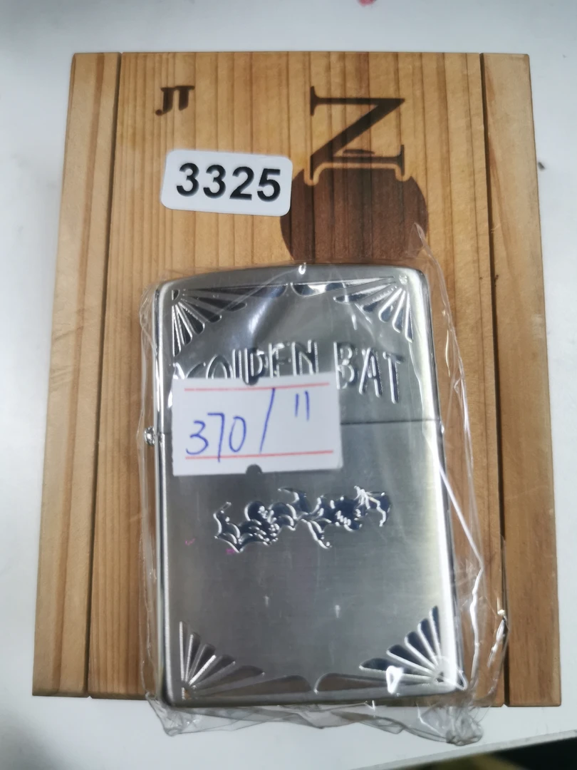 Zippo打火机回血11G镀银带题材-3325