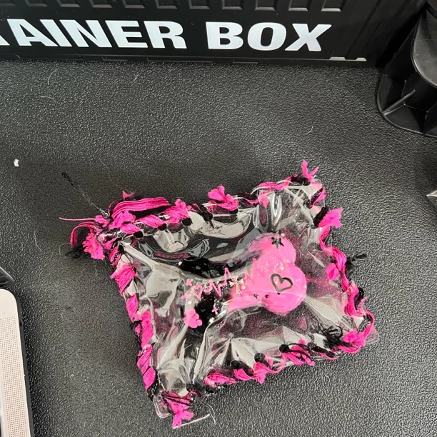 「Caviar Studio」霓虹甜心系列 | 泥感 肌小力以上 | 捏捏玩具