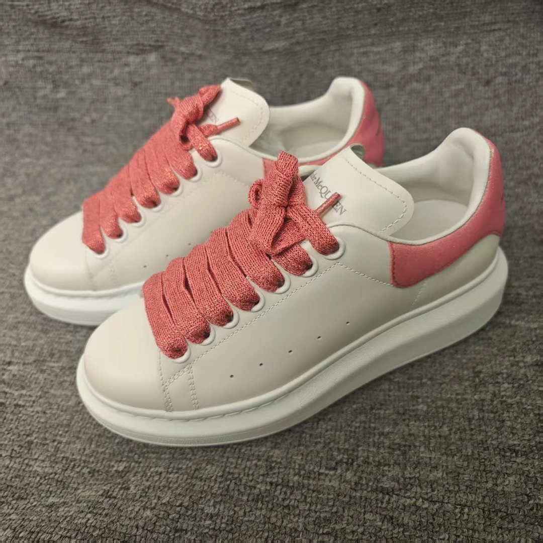 99新 Alexander McQueen/亚历山大·麦昆 牛皮水晶粉尾休闲鞋36码