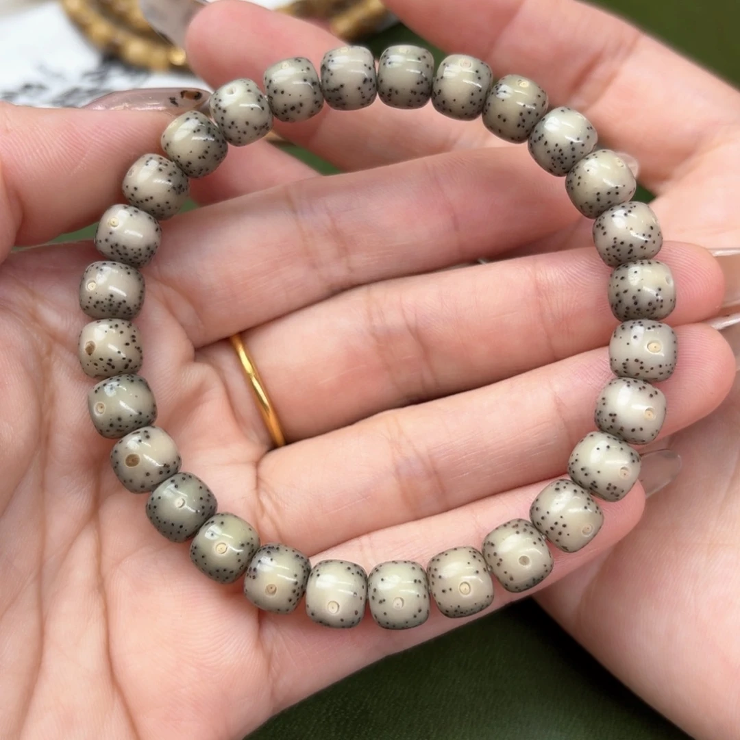 手串星月菩提7*8老型❗️月朗星稀❗️玉化糯冰石玉料❗️