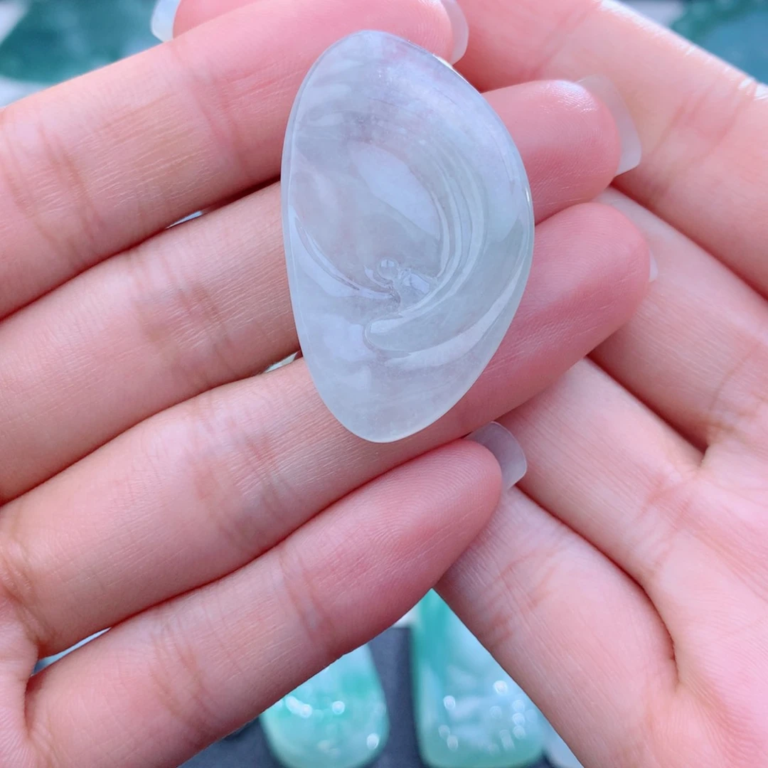 颈饰未镶嵌翡翠悟道