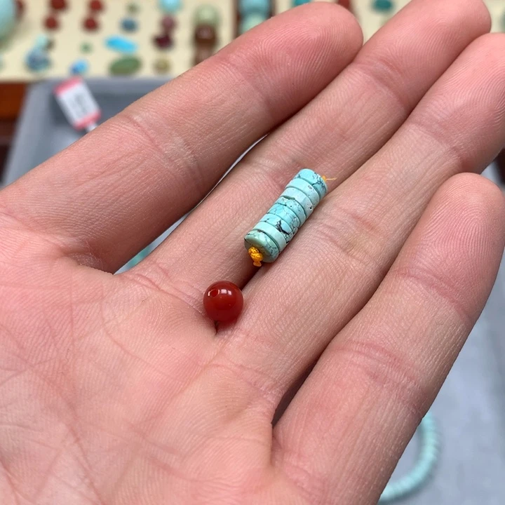 南红玛瑙配饰未镶嵌