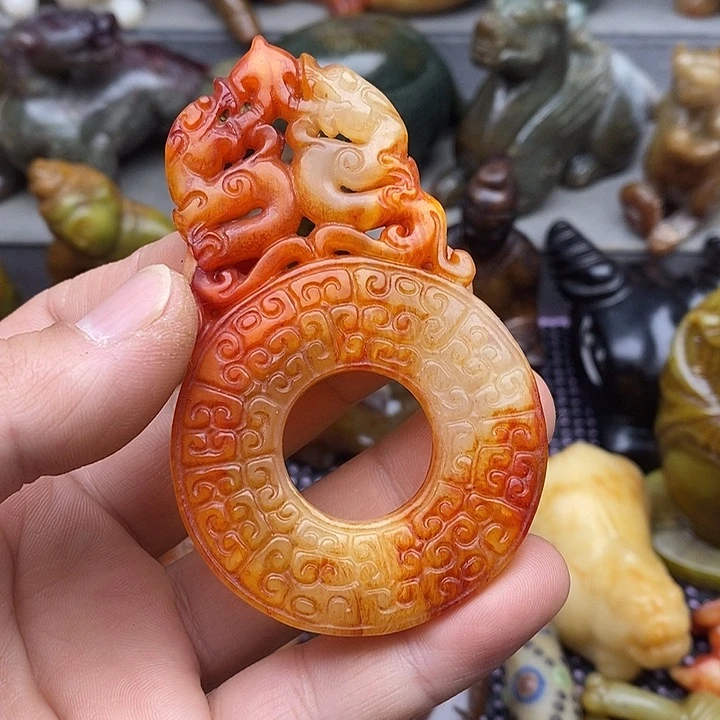 未镶嵌蛇纹石玉颈饰