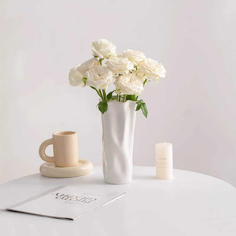宿雨北欧艺术白色陶瓷花瓶轻奢高级装饰客厅鲜花插花摆件水培器皿