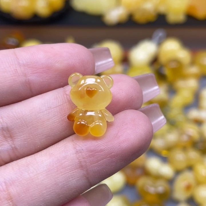 琥珀未镶嵌珠宝奇石