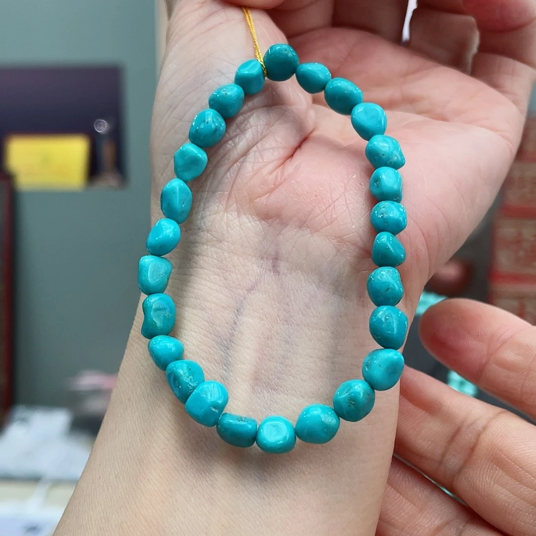 绿松石颈饰未镶嵌