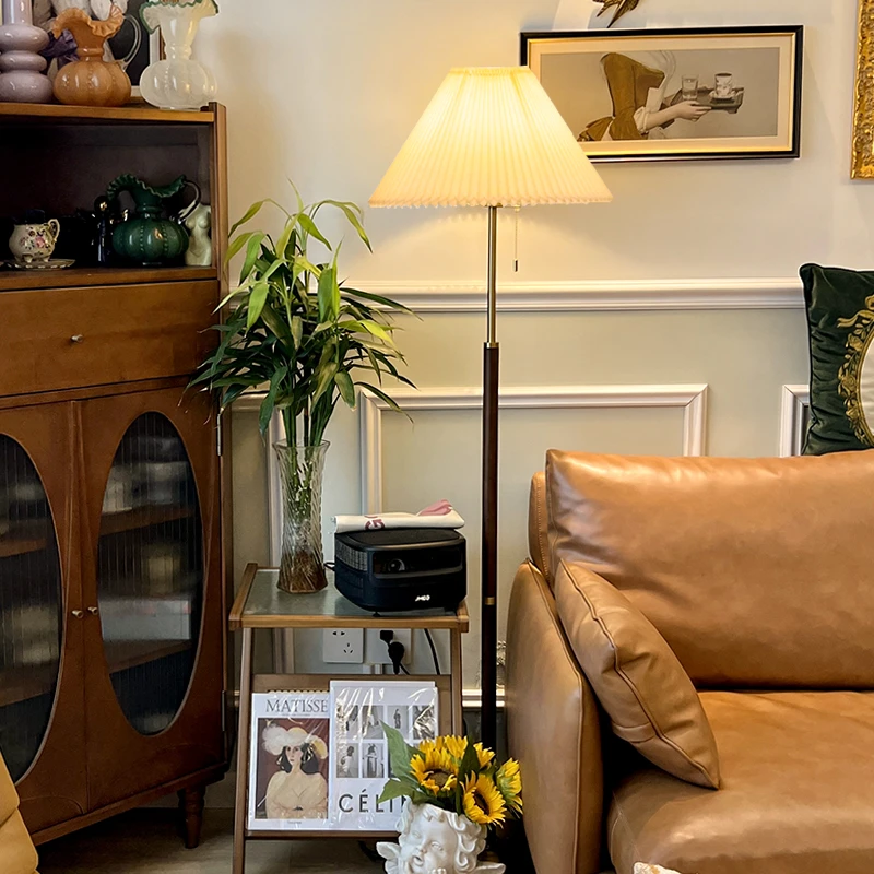 卧室落地灯客厅氛围感沙发边北欧设计感高端轻奢简约客厅落地灯ZS
