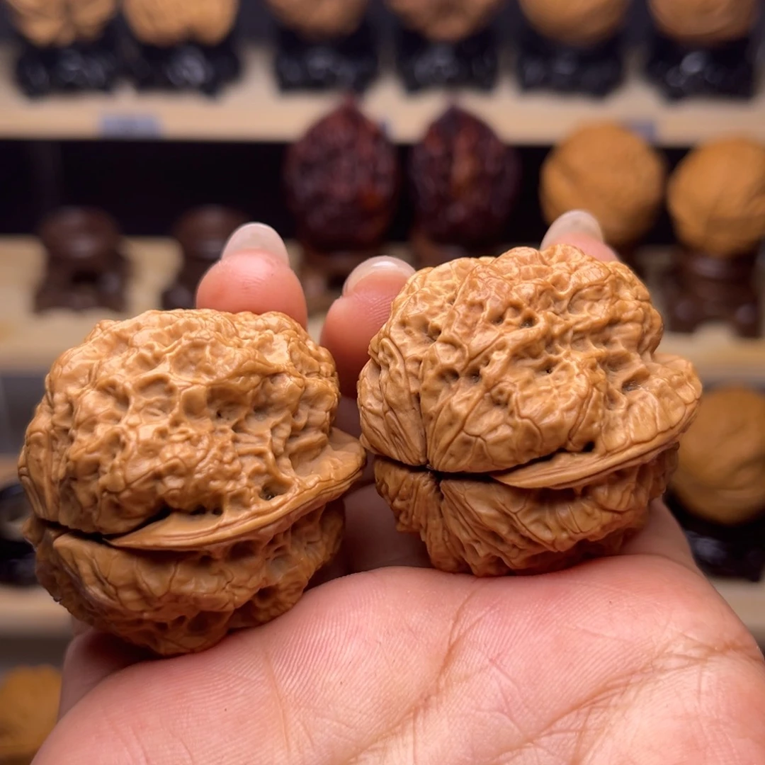 文玩核桃把件九龙疙瘩包M14