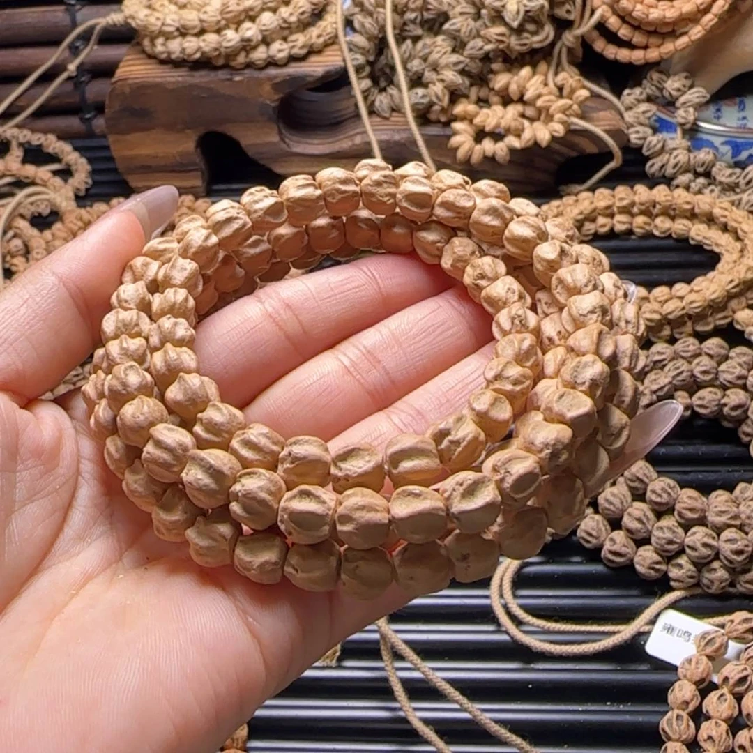 【闪购商品】吊坠柏香籽/百香籽被***嘴