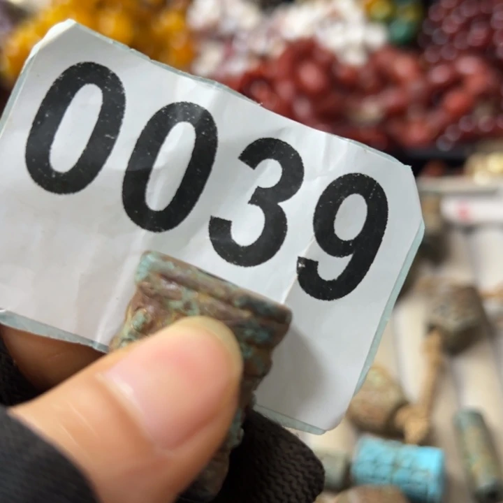 和田玉（糖玉）未镶嵌颈饰靜***?