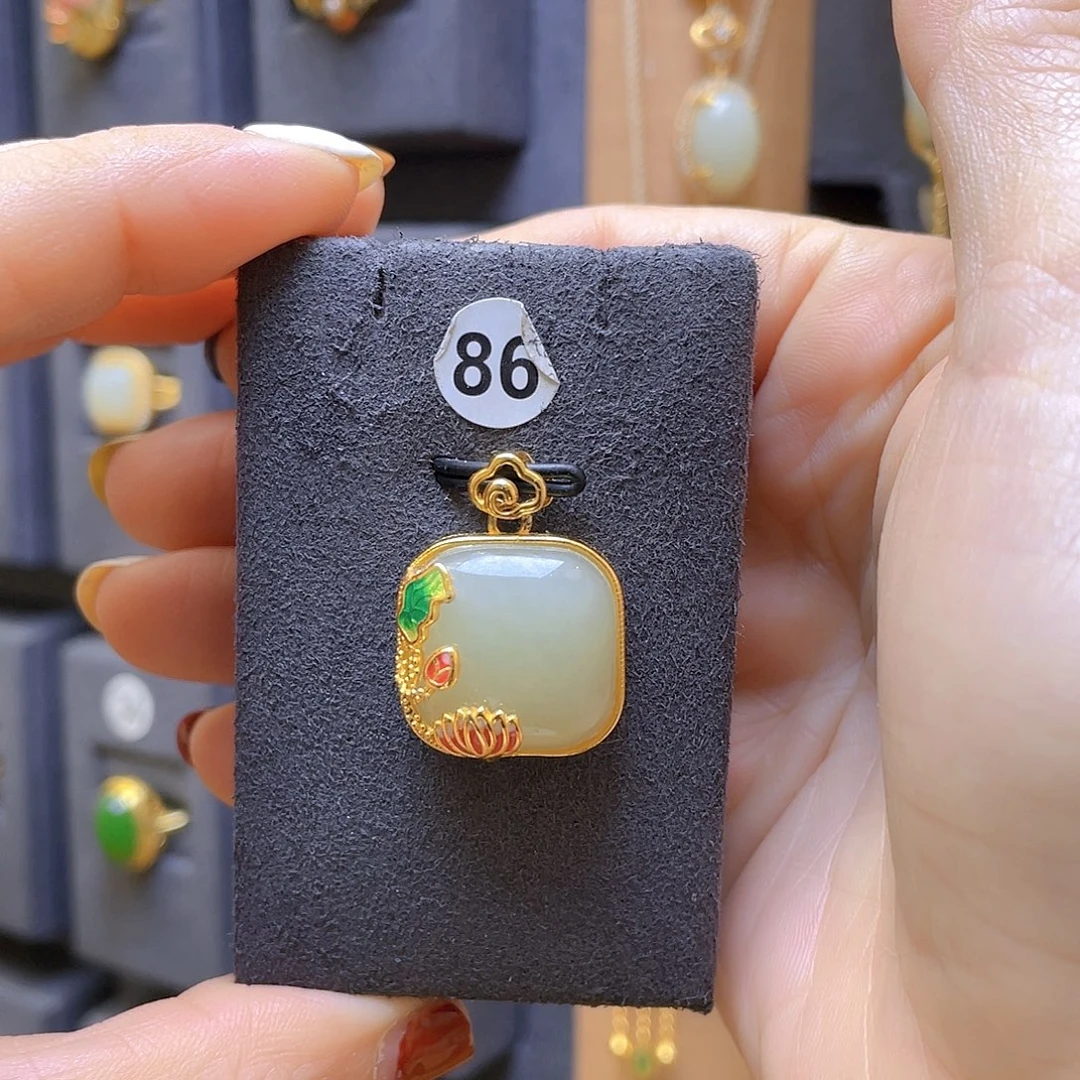 和田玉银S925镀金镶嵌颈饰