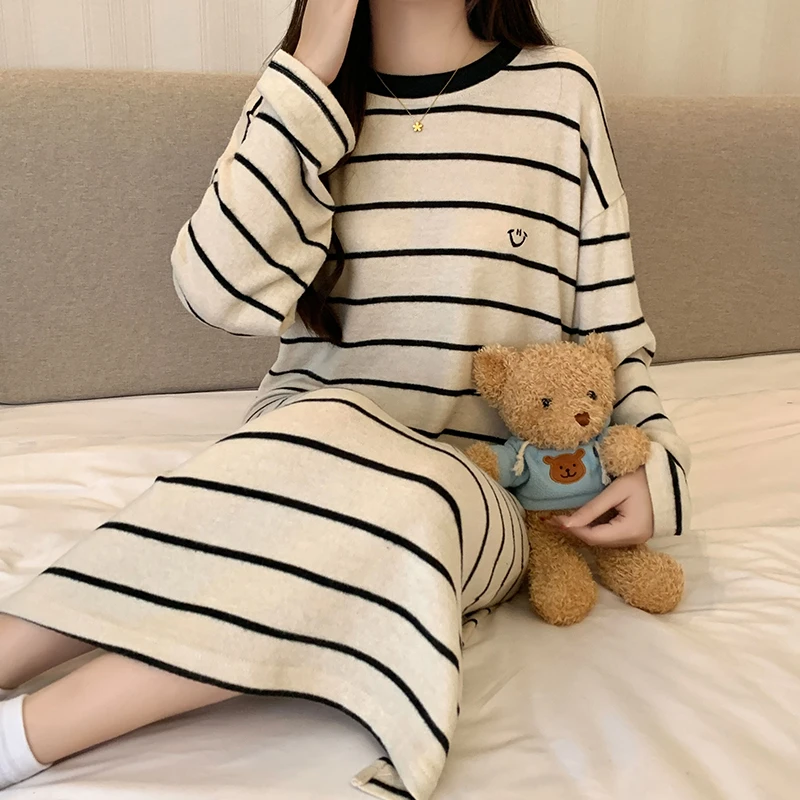 睡裙女春秋季长袖睡衣女款奶油风米黄条纹宽松家居服可外穿连衣裙