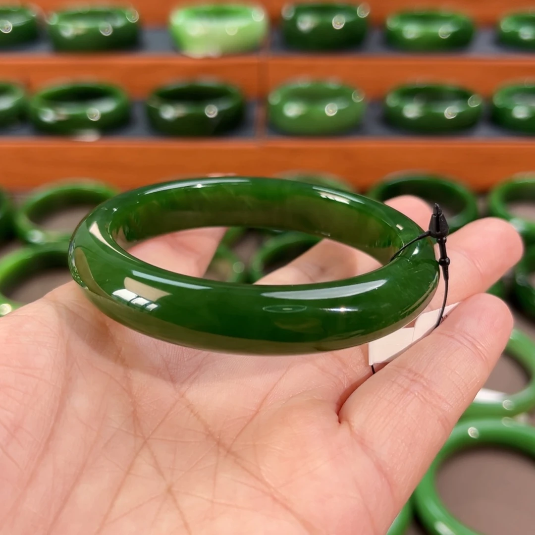 未镶嵌手镯和田玉（碧玉）