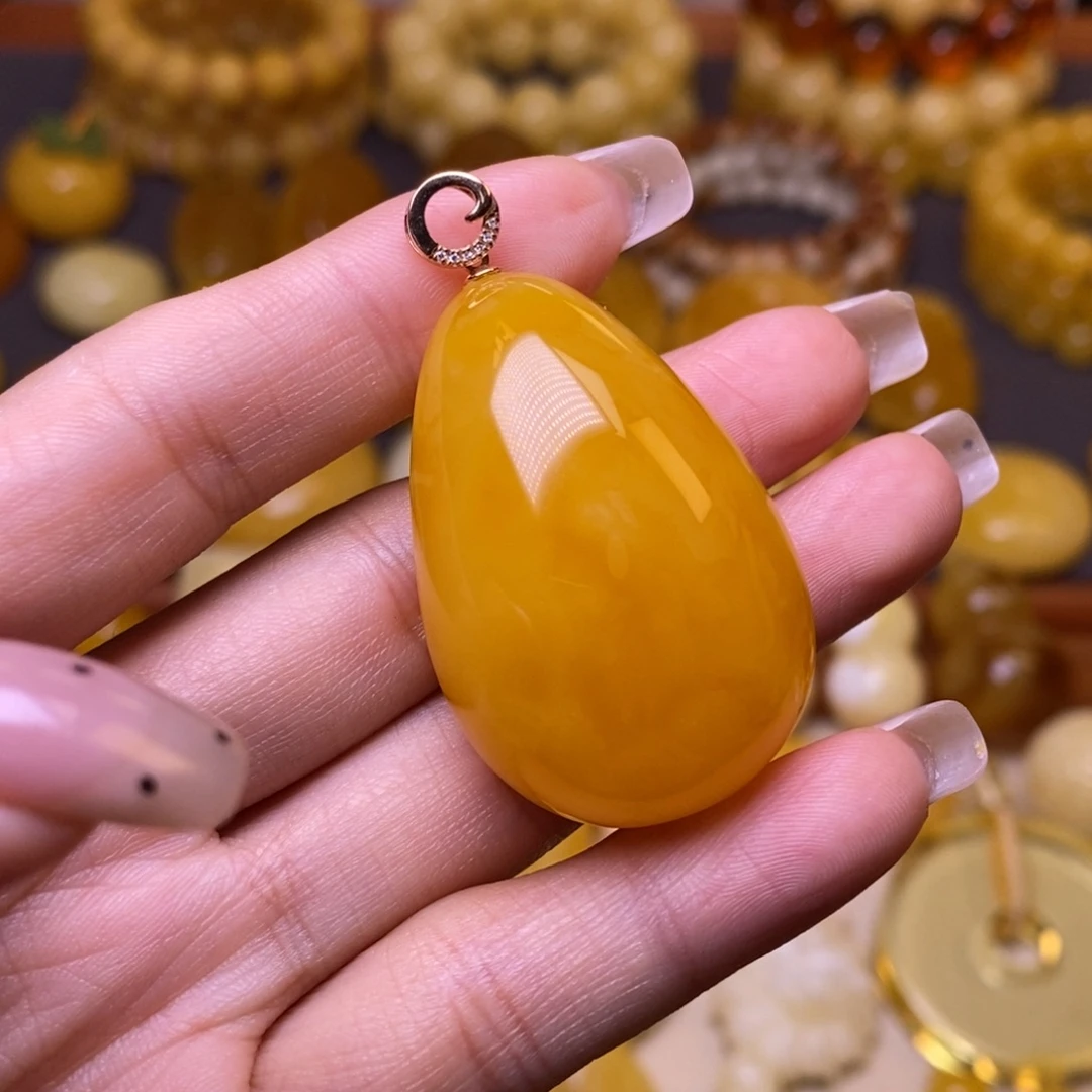 裸石琥珀未镶嵌吊坠
