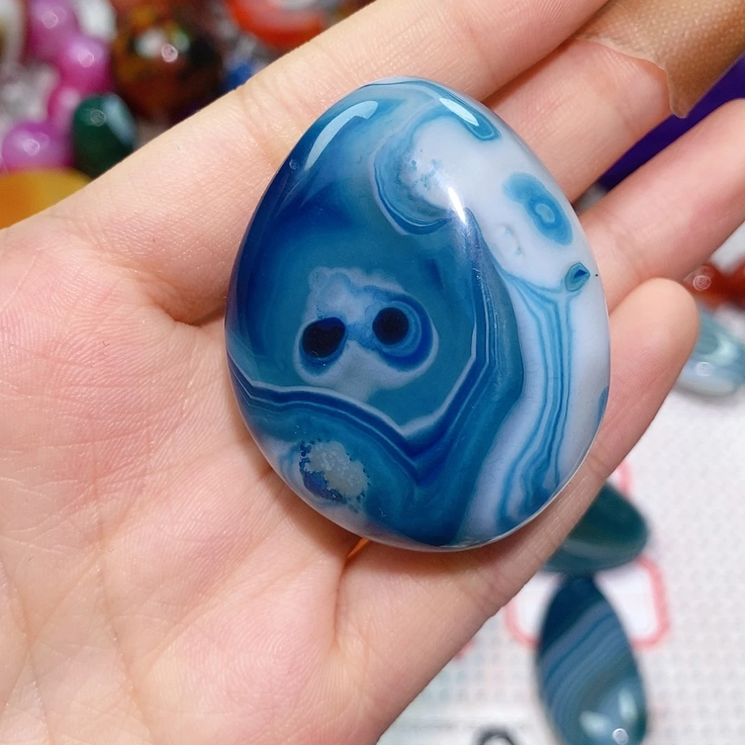 青***玉玛瑙/玉髓未镶嵌珠宝奇石