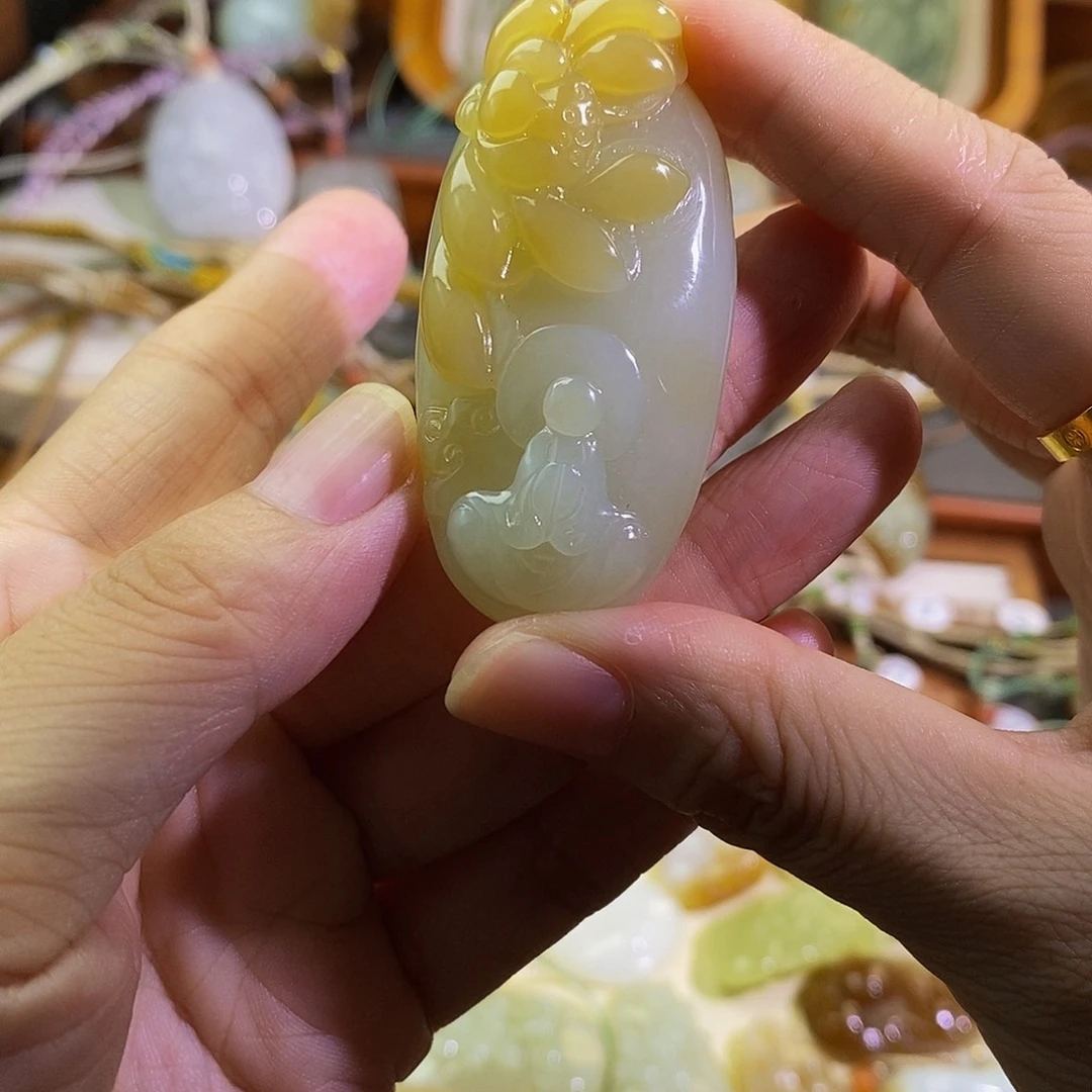 和田玉未镶嵌颈饰