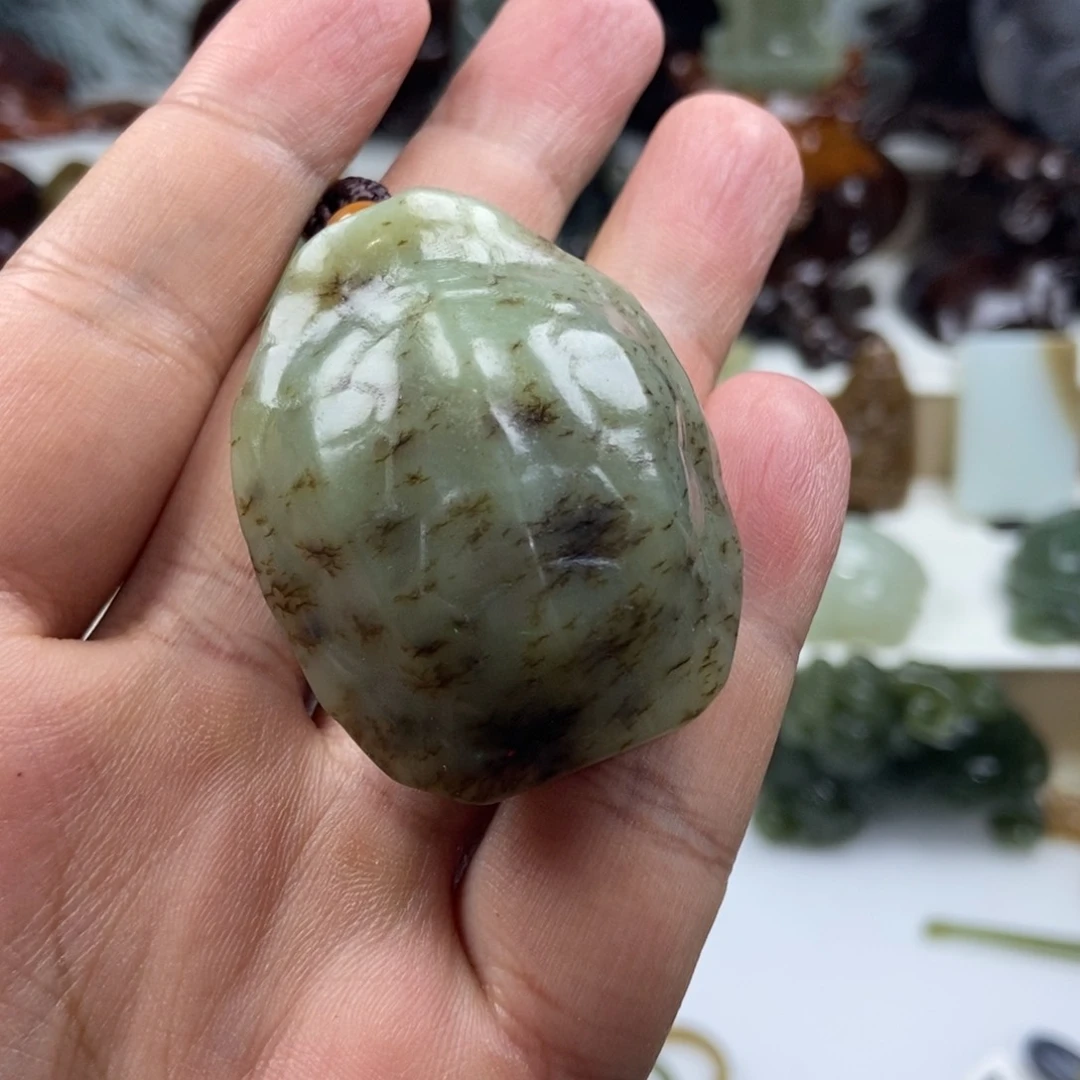 【闪购商品】吊坠(不含链)未镶嵌和田玉