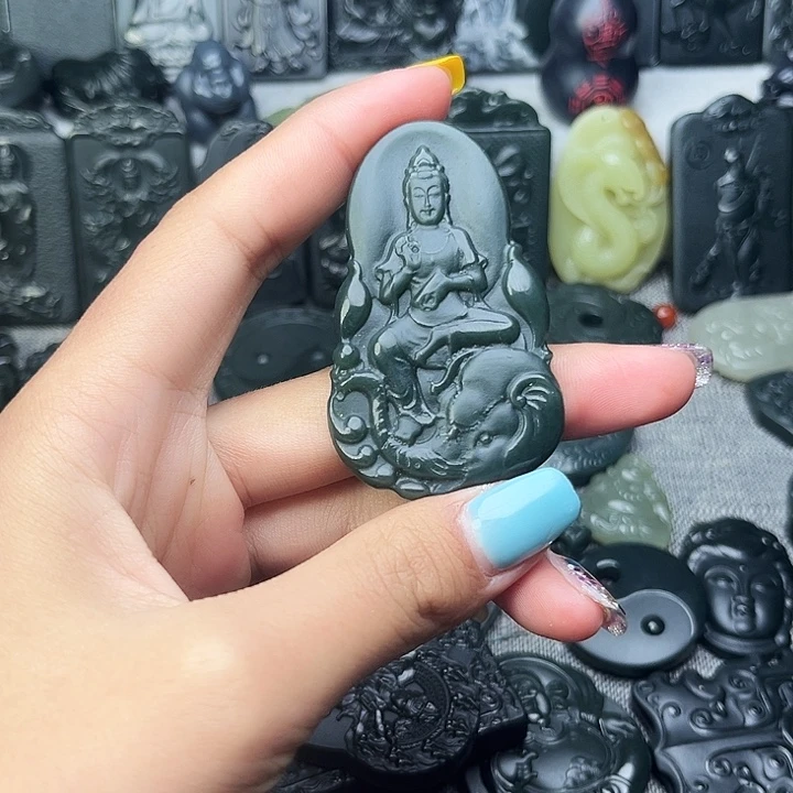 和田玉（青玉）颈饰未镶嵌浮*