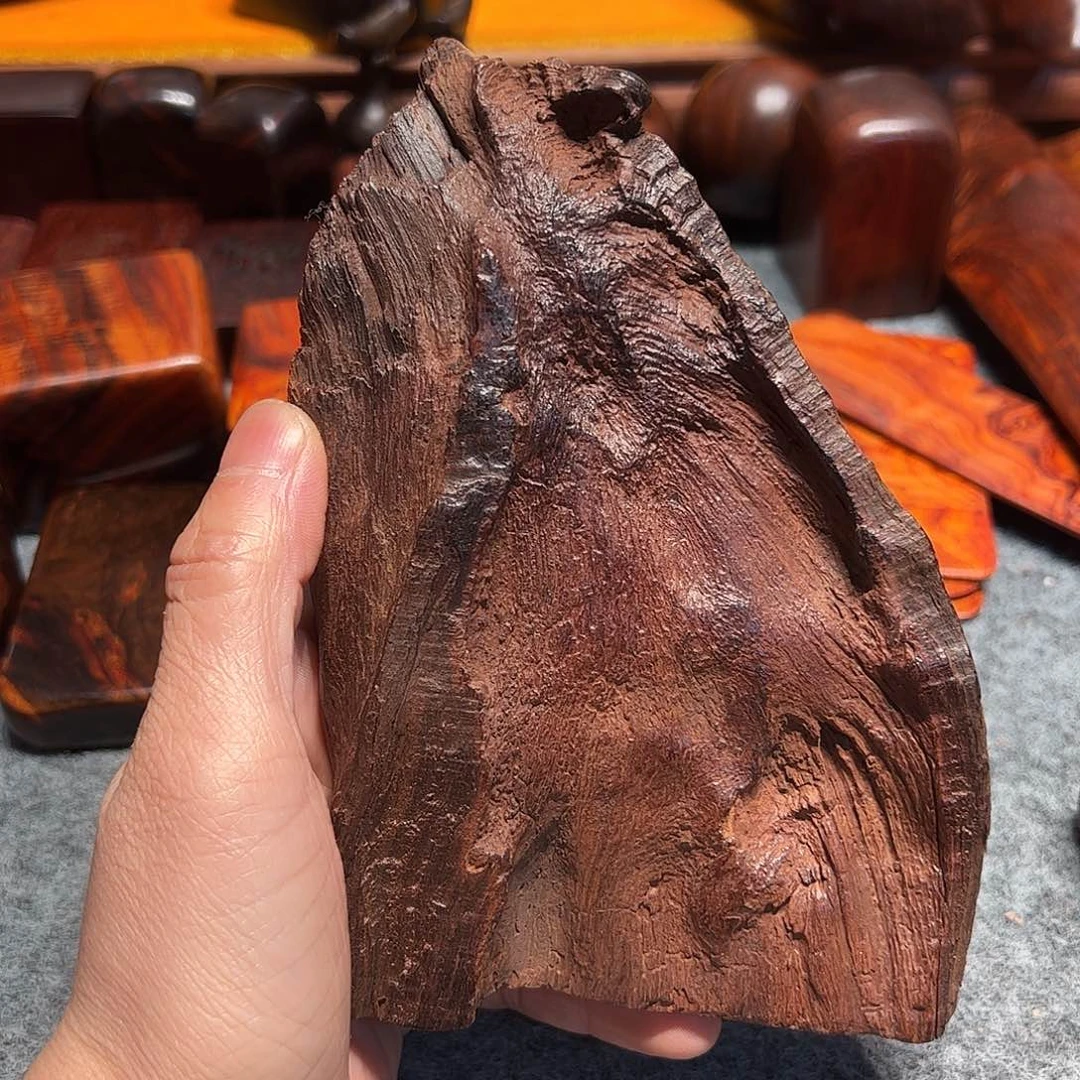 交趾黄檀（大红酸枝）竹*