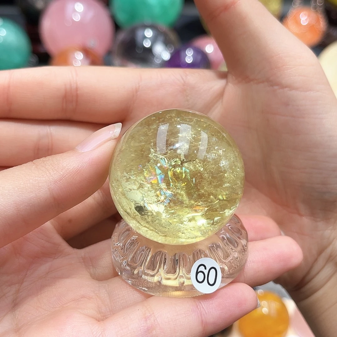 其***蓁未镶嵌珠宝半成品水晶微瑕4.11