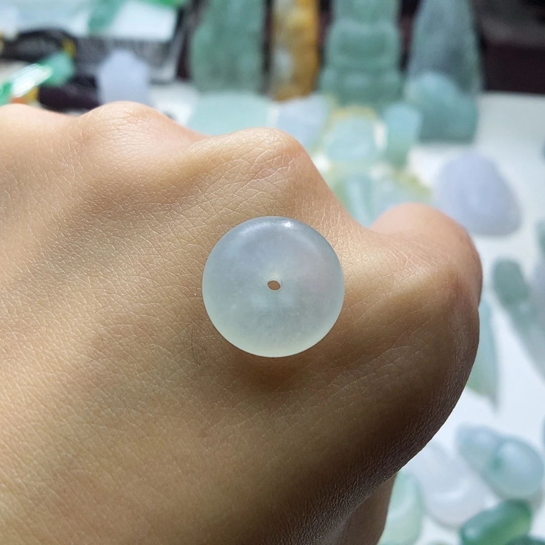 定制翡翠未镶嵌平安扣