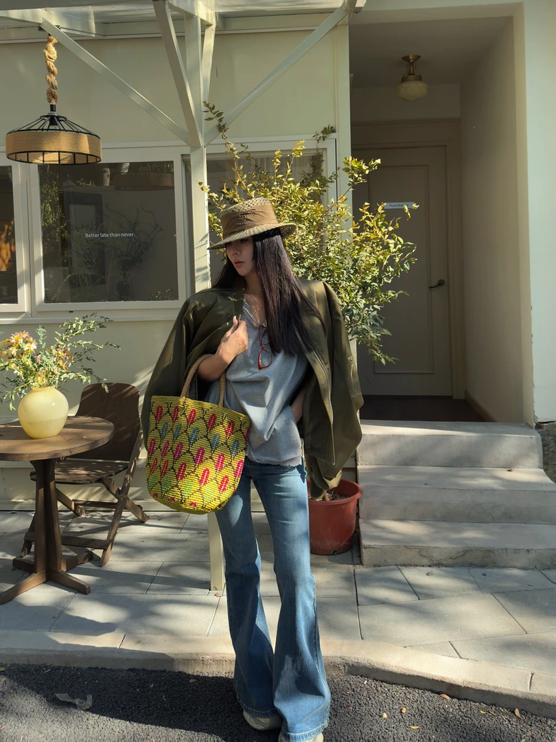 吉吉【慵懒时刻】新款小众设计感多细节宽松棒球服外套#2562 C66