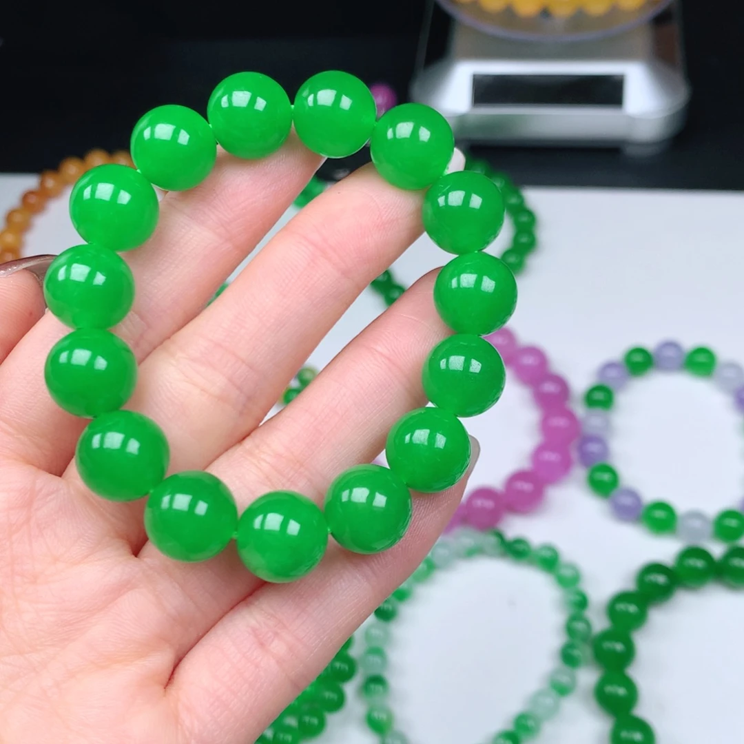 只***迷一物一拍，卡12阳绿色手串18颗