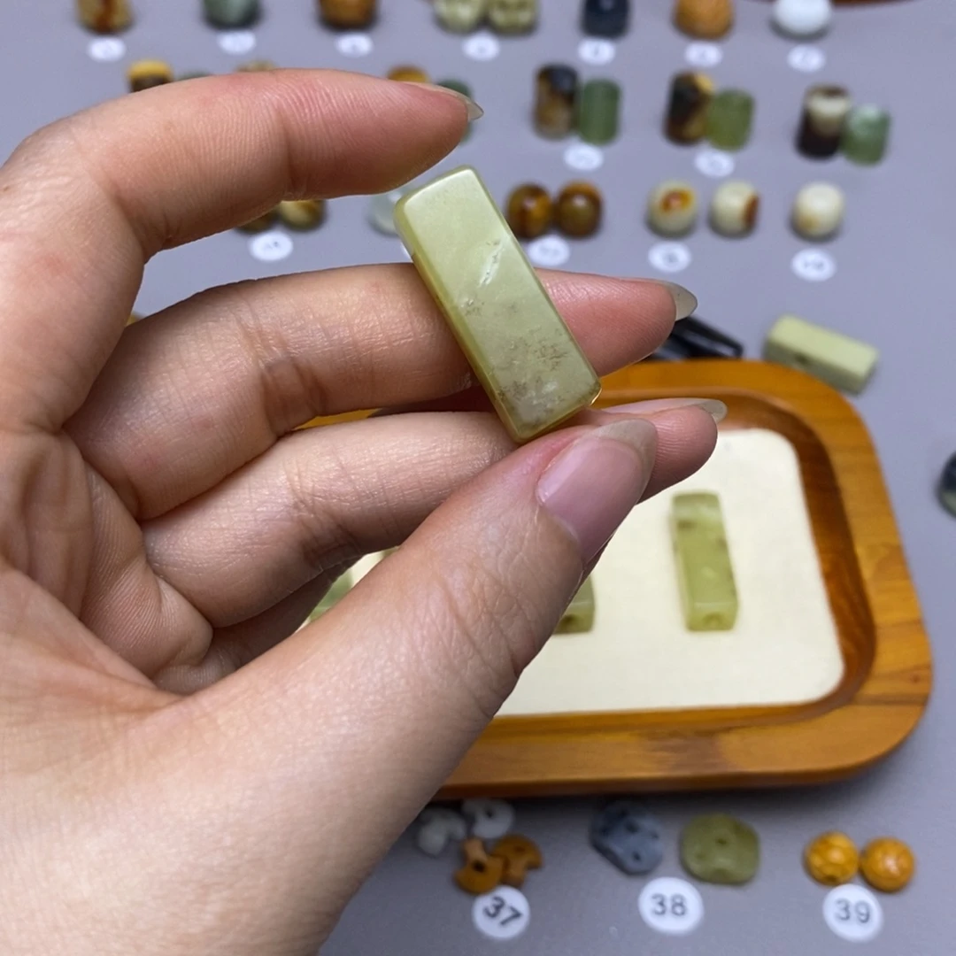 蛇纹石玉配饰合金用****6