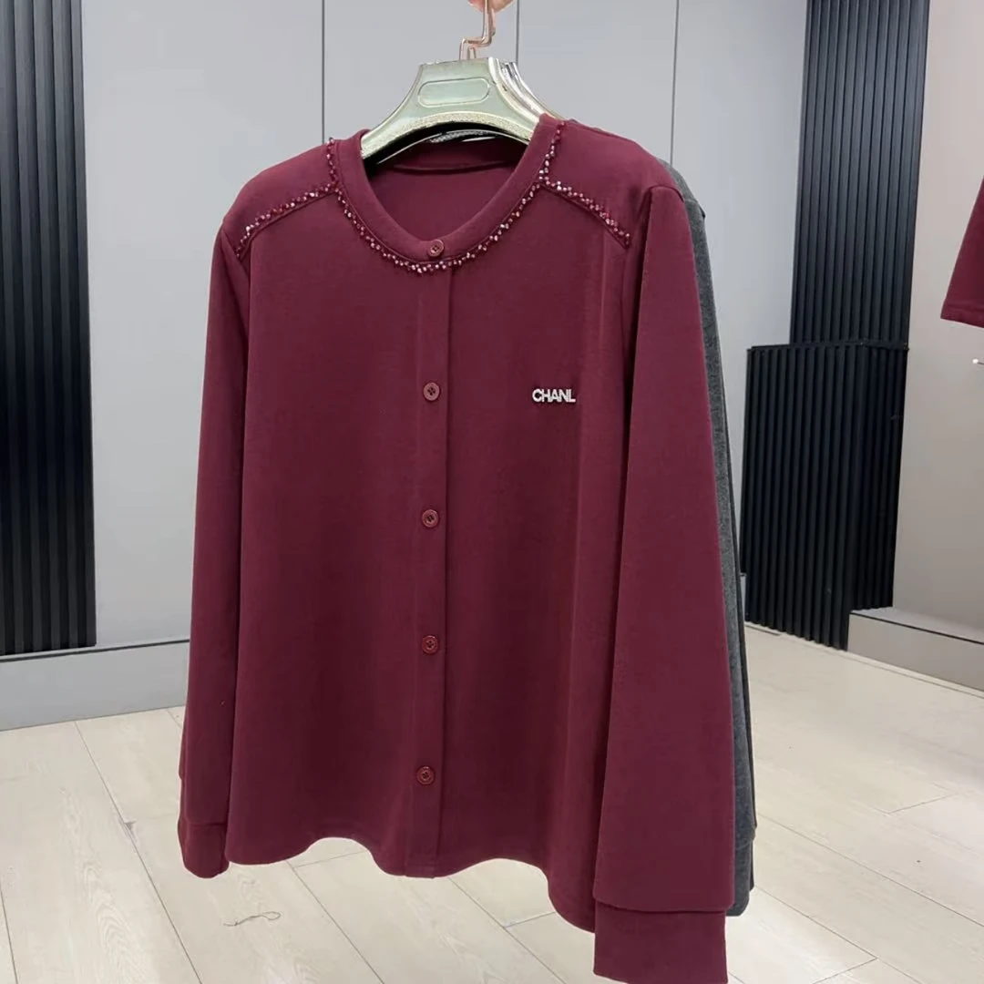 8028*秋冬圆领长袖时尚休闲百搭串珠扣板上衣衫