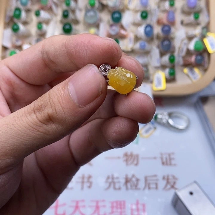 翡翠戒指银S925镶嵌天然缅甸翡翠a货