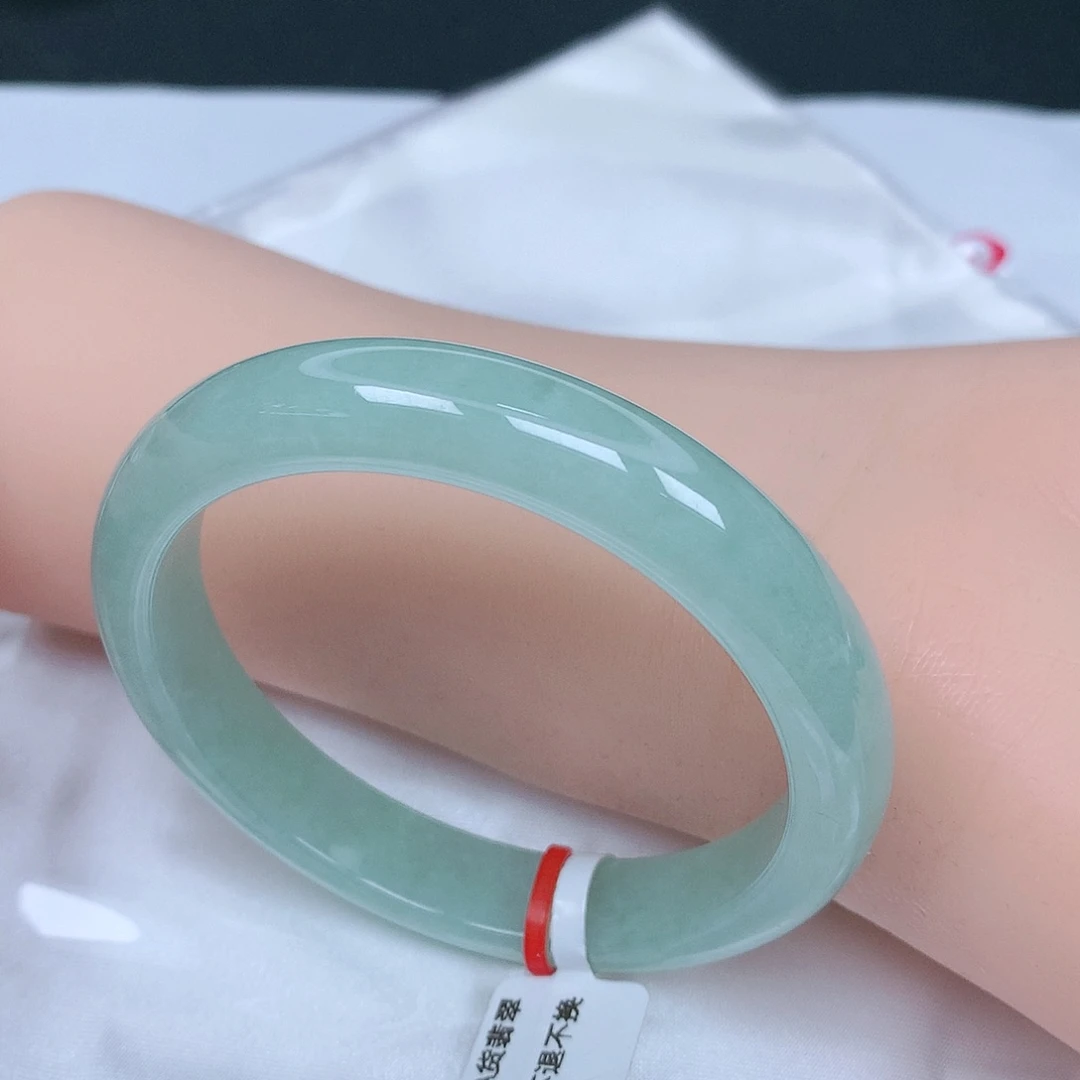 【闪购商品】翡翠手镯未镶嵌，53
