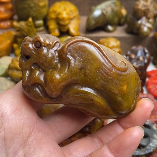 蛇纹石玉未镶嵌颈饰126
