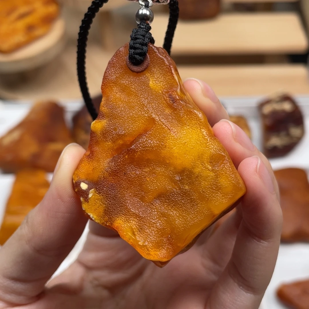 琥珀未镶嵌珠宝奇石