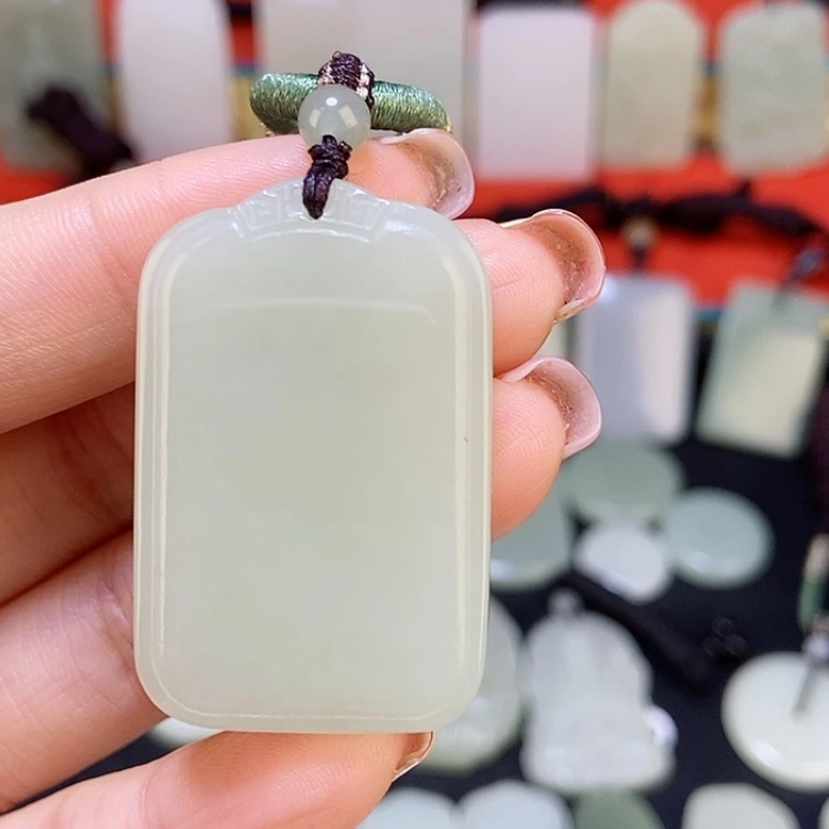 【闪购商品】颈饰未镶嵌和田玉