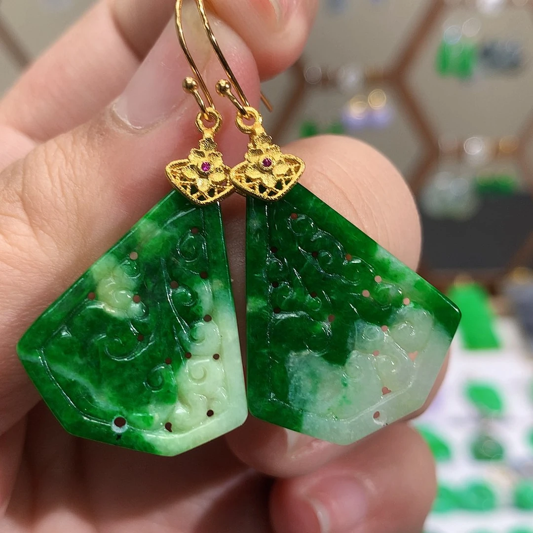 未镶嵌翡翠耳饰天然翡翠耳饰