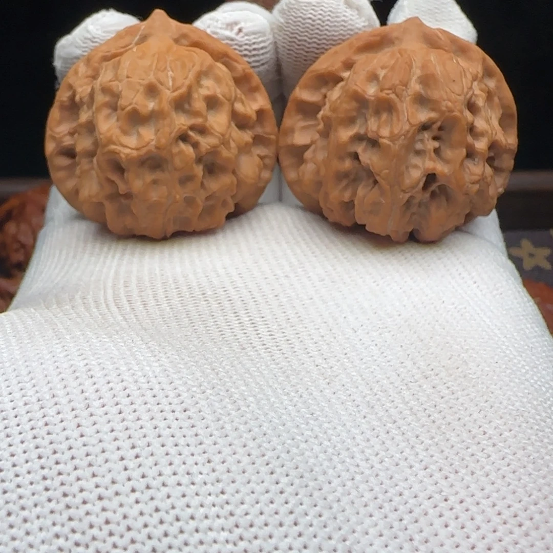 把件文玩核桃梨木台