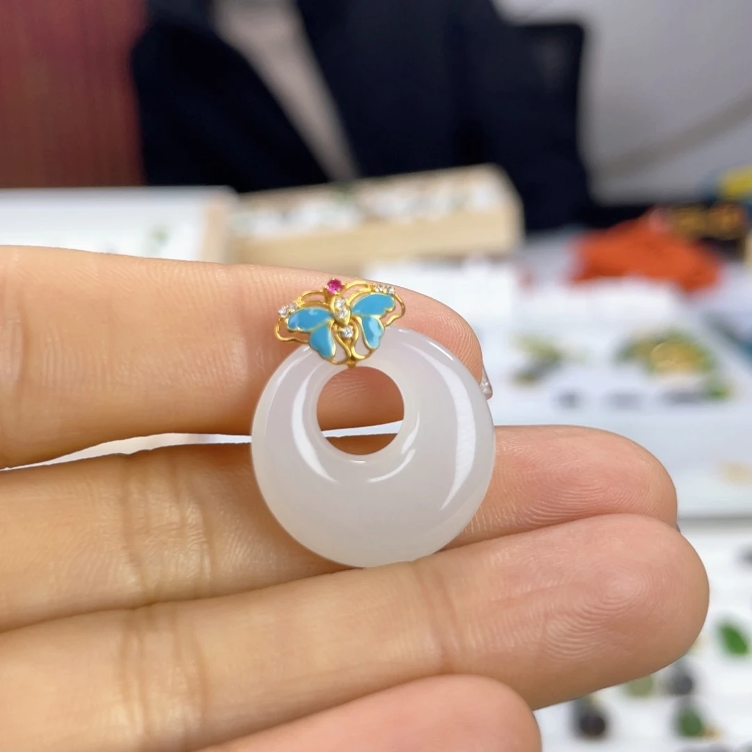 和田玉颈饰18K金镶嵌