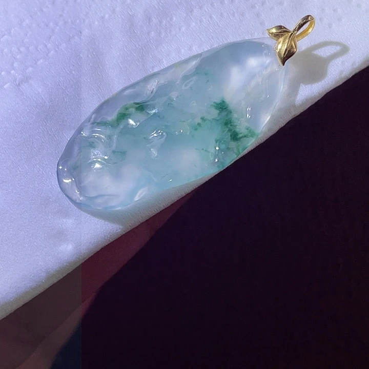 颈饰18K金镶嵌翡翠翡翠