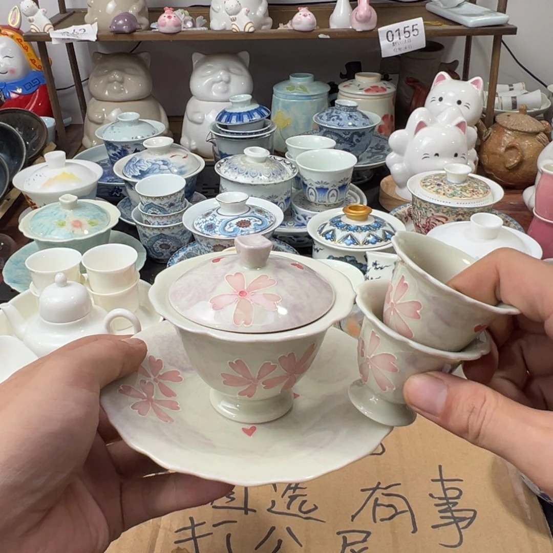 全品无暇浮雕手绘釉下彩盖碗