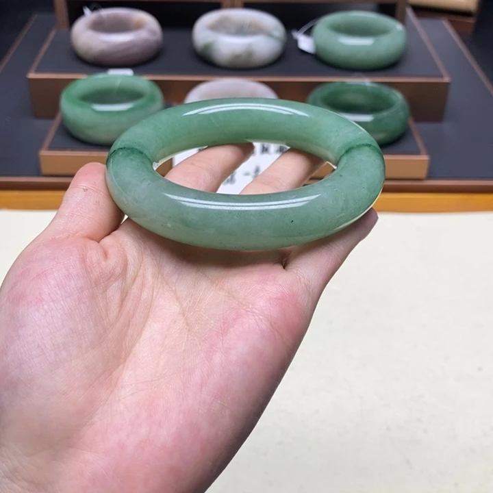 超***胖石英质玉合金佘太翠