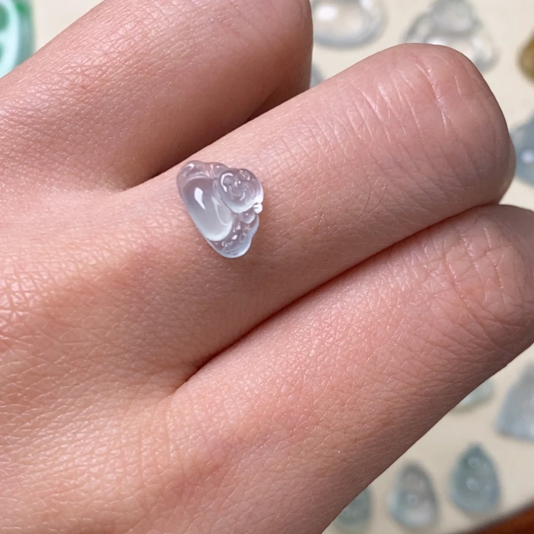 定制翡翠未镶嵌小佛